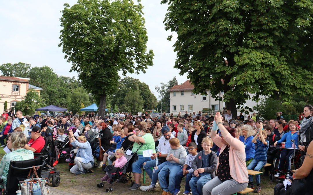 Jo­han­nes­fest am 21.06.2023: Fei­ern, bis der Berg wackelt