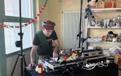 Auf der Büh­ne zu Hau­se: Als DJ im Förderbereich